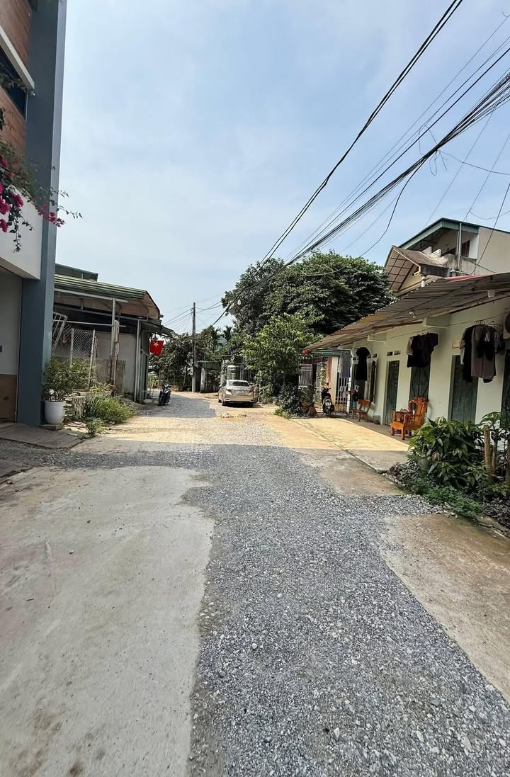 Đất thổ cư đường Nguyễn Trãi, Hà Giang 90m² chỉ 1.6 tỷ - Cơ hội đầu tư tuyệt vời!