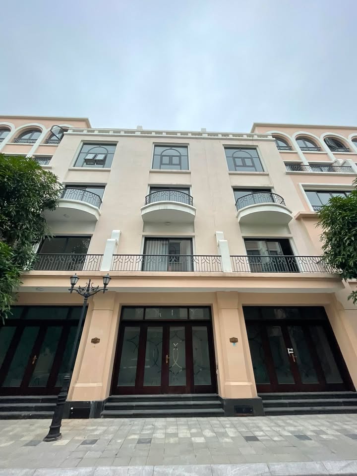 Nhà phố liền kề Vinhomes Ocean Park 1,2,3 65m² giá 9 tỷ - Hoàn thiện thang máy