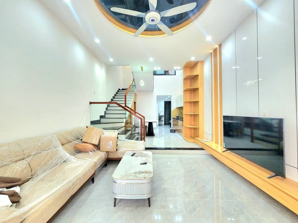 Nhà mặt tiền Hòa Cường, Quận Hải Châu, 80m² - Thiết kế Luxury hiện đại