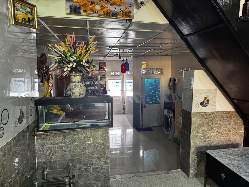 Bán nhà mặt tiền đường Yersin, Đà Lạt 80m² giá 6.2 tỷ - Thông thoáng, sổ riêng!