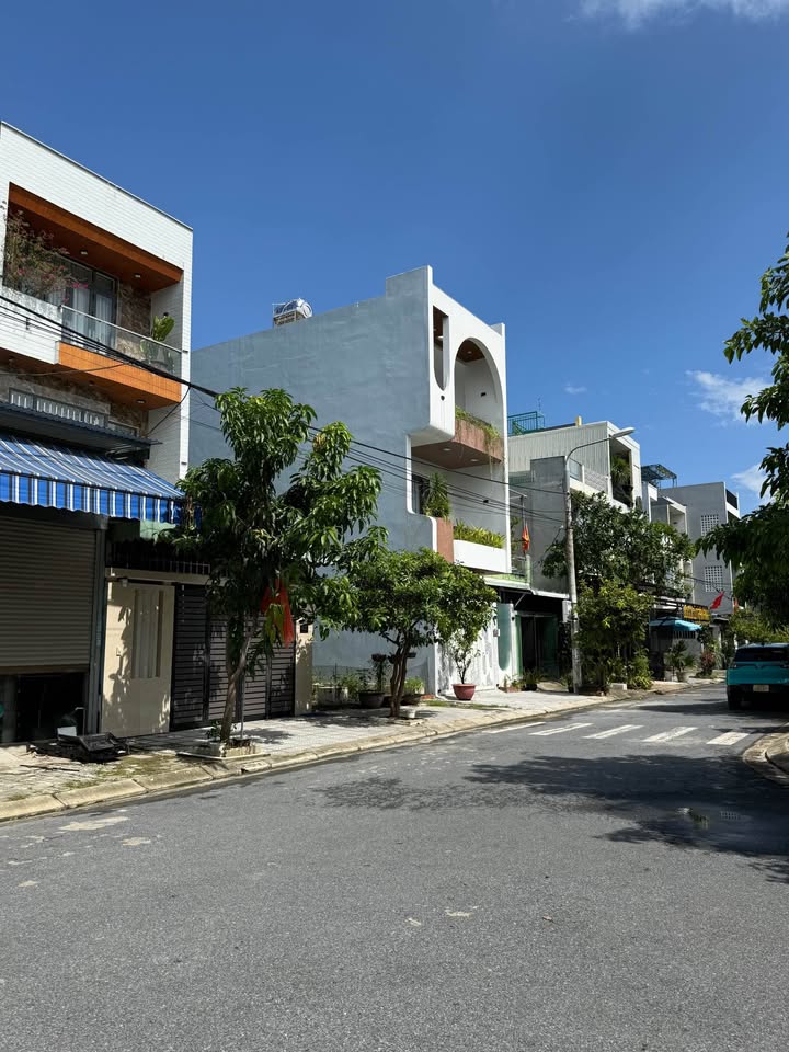 Đất nền Hòa Phú, Đà Nẵng 100m² giá 5.39 tỷ - Vị trí đắc địa gần biển!