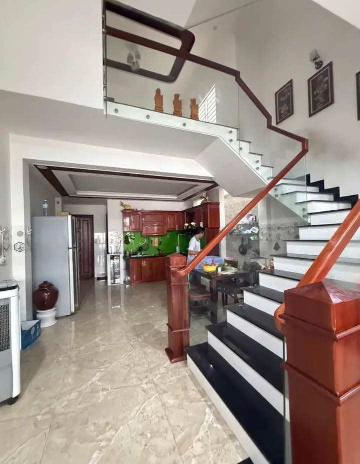 Nhà 3 tầng kiệt ô tô Phó Đức Chính 95m² giá 7.9 tỷ - Dòng tiền cho thuê 30 triệu/tháng!