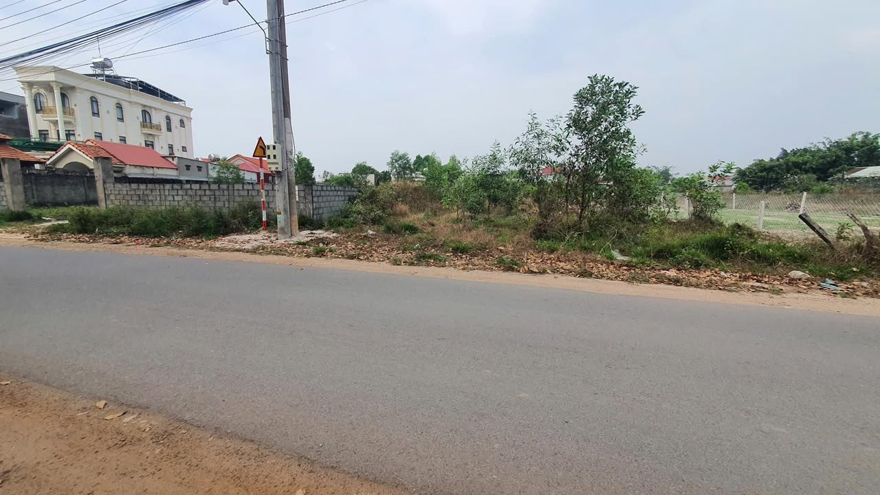 FrontHouse mặt tiền Bưng Cơ, Long Thành 210m² giá 6 tỷ - Cơ hội đầu tư hấp dẫn!