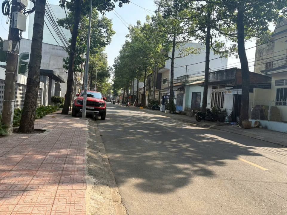 Nhà mặt tiền Bùi Quốc Khánh, Thủ Dầu Một, 56m² - Sổ hồng chính chủ!