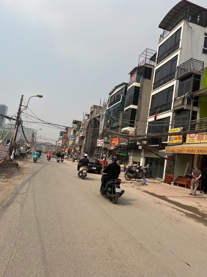 Bán nhà mặt phố Đê La Thành 96,5m² giá 85 tỷ - Đầu tư lý tưởng tại trung tâm Hà Nội!