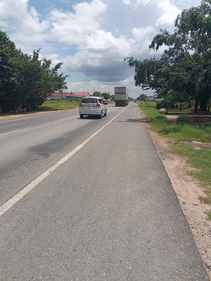 Đất mặt tiền QL.1A, thôn Minh Tiến, 373m² giá 2.5 tỷ - Cơ hội đầu tư tuyệt vời!