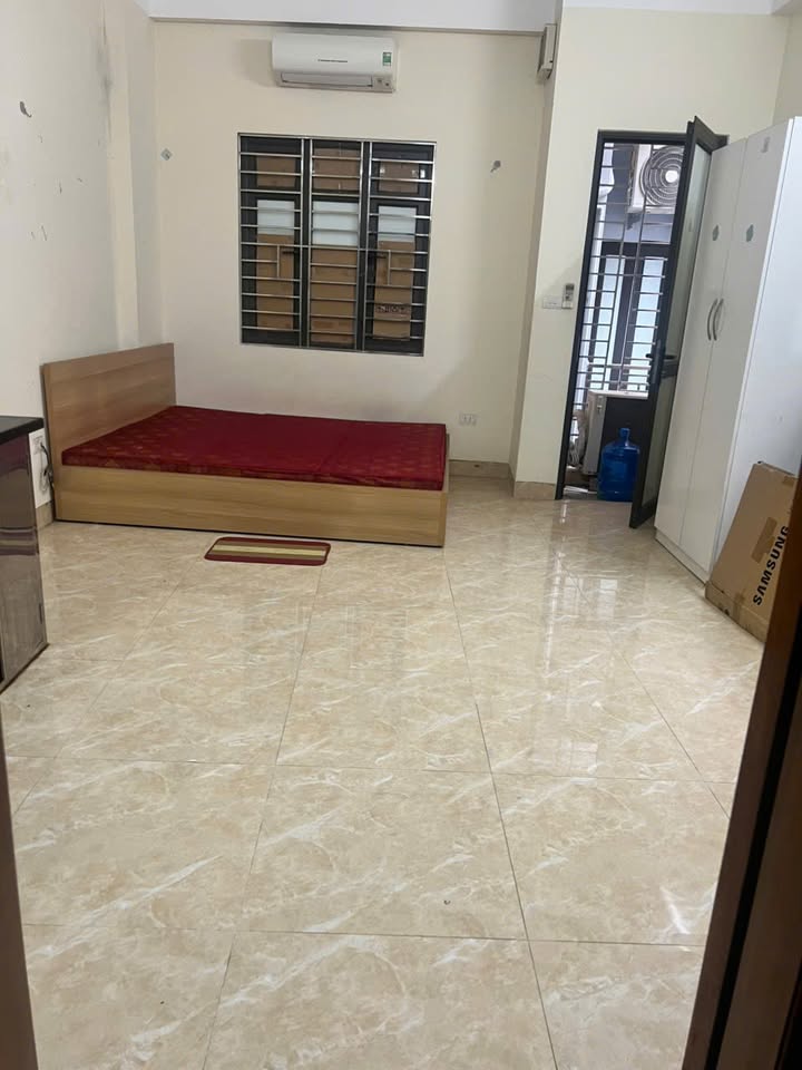 Phòng cho thuê ngõ 69 Xuân La 25m² giá 3.3 triệu - Sẵn sàng vào ở ngay!