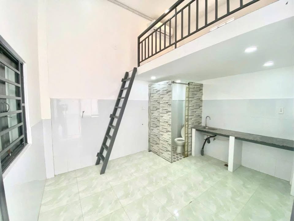 Phòng cho thuê tại 2056 Huỳnh Tấn Phát, Phú Xuân chỉ 2.6 triệu - Sẵn sàng vào ở!