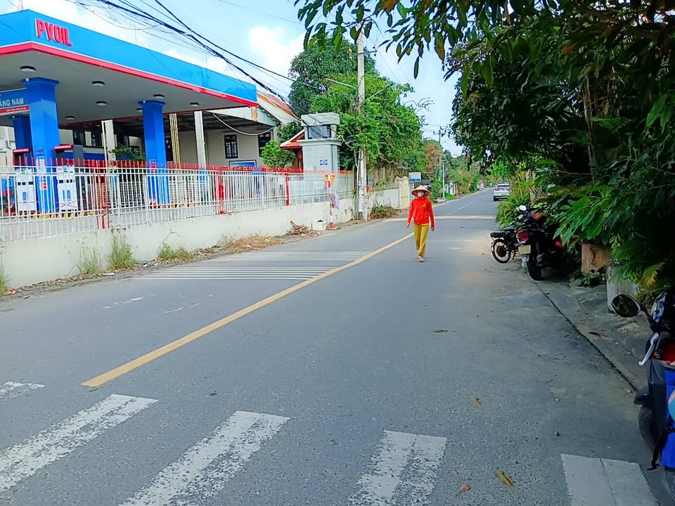 Nhà mặt tiền Bàu Ốc Hạ, 200m² giá thỏa thuận - Bán gấp trước Tết!