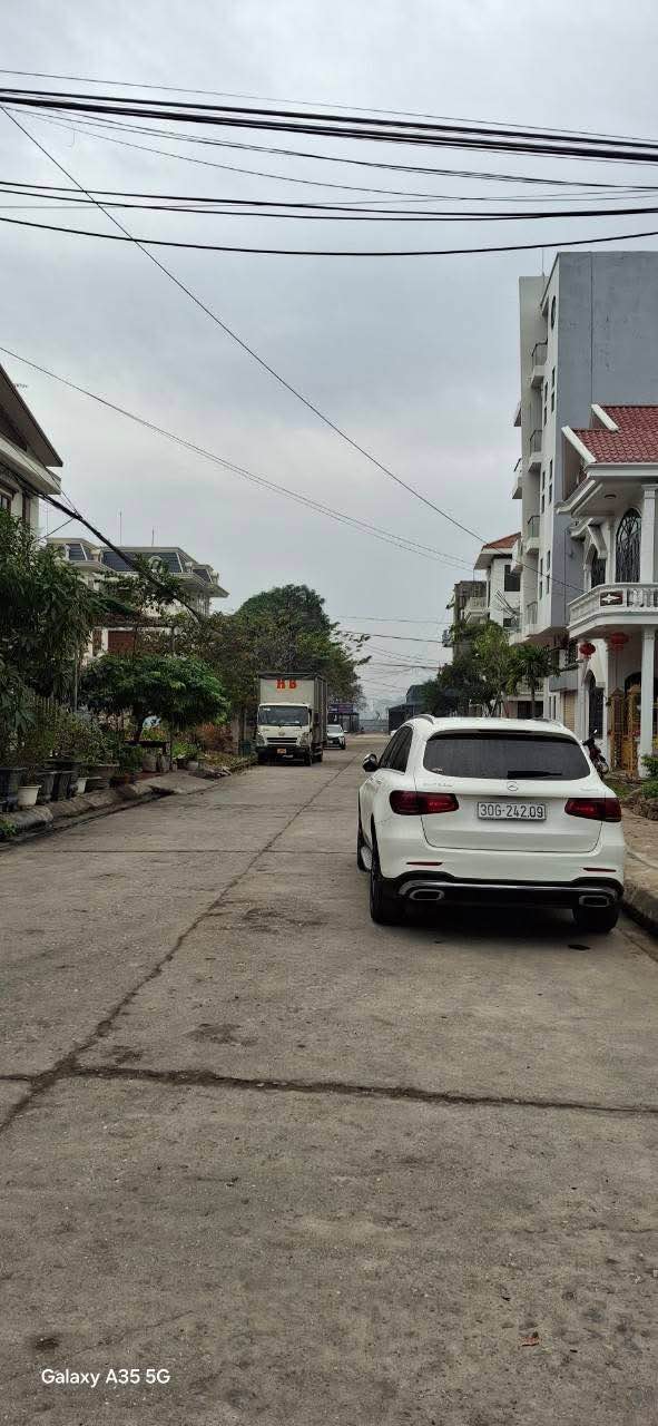Đất liền kề Đông Bến, Cẩm Trung, Quảng Ninh 76.5m² giá 2 tỷ - Đường lớn, vị trí thuận lợi!