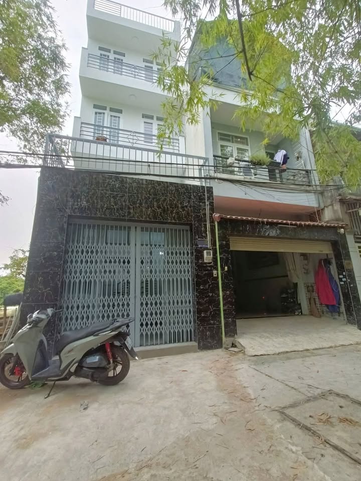 Nhà 1 trệt 1 lửng 2 lầu Tiền Lân, Hóc Môn 56m² giá 4.45 tỷ - Chính chủ sang tên ngay!