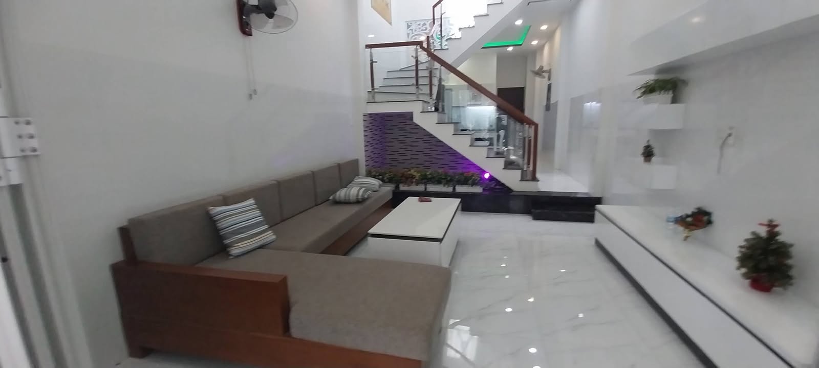 Nhà bán Trần Phú, Vĩnh Nguyên 66.9m² giá 6.2 tỷ - Khu dân cư đông đúc!