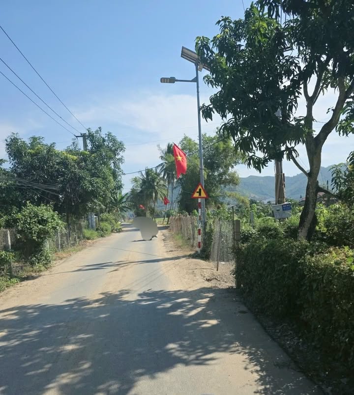 Đất nền Suối Cát 1900m² giá 3.61 tỷ - Mặt tiền đường nhựa ô tô thông thoáng!