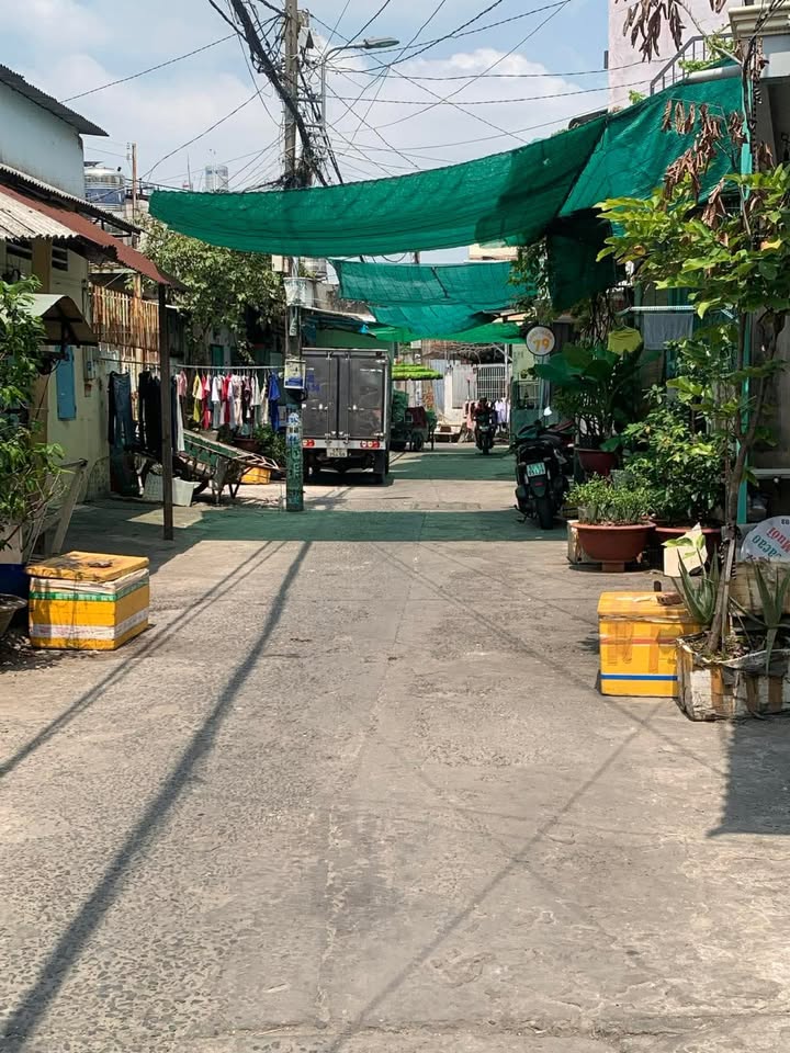 Nhà 2 Tầng Trường Chinh, Q12 - 85m² chỉ 6 tỷ - Gần chợ Lạc Quang!