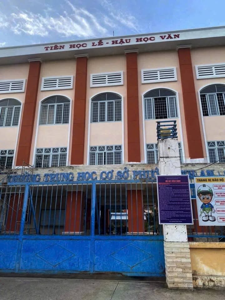 Nhà mặt tiền Phước Vĩnh An, Củ Chi 320m² giá 6.8 tỷ - Kinh doanh sầm uất!