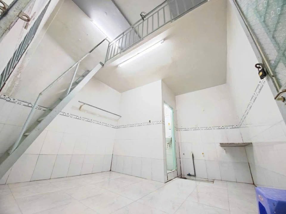 Phòng trọ cho thuê tại Hẻm 11 Nguyễn Văn Linh, Cần Thơ - Giá chỉ 1.8 triệu