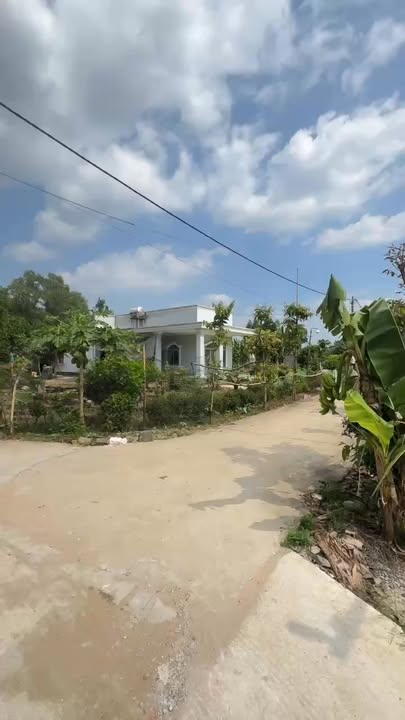 Đất nền Bàu Cạn 140m² giá 2 tỷ - Sổ riêng thổ cư, vị trí đắc địa!