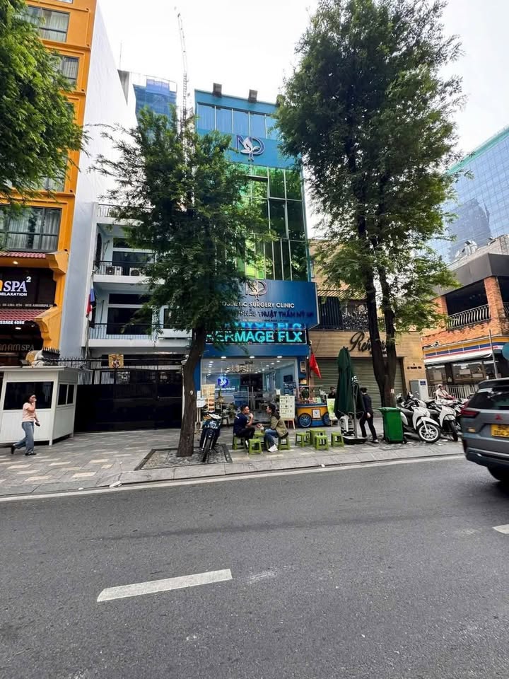 FrontHouse Lê Thánh Tôn Quận 1 86m² giá 100 tỷ - Đầu tư sinh lời ngay!