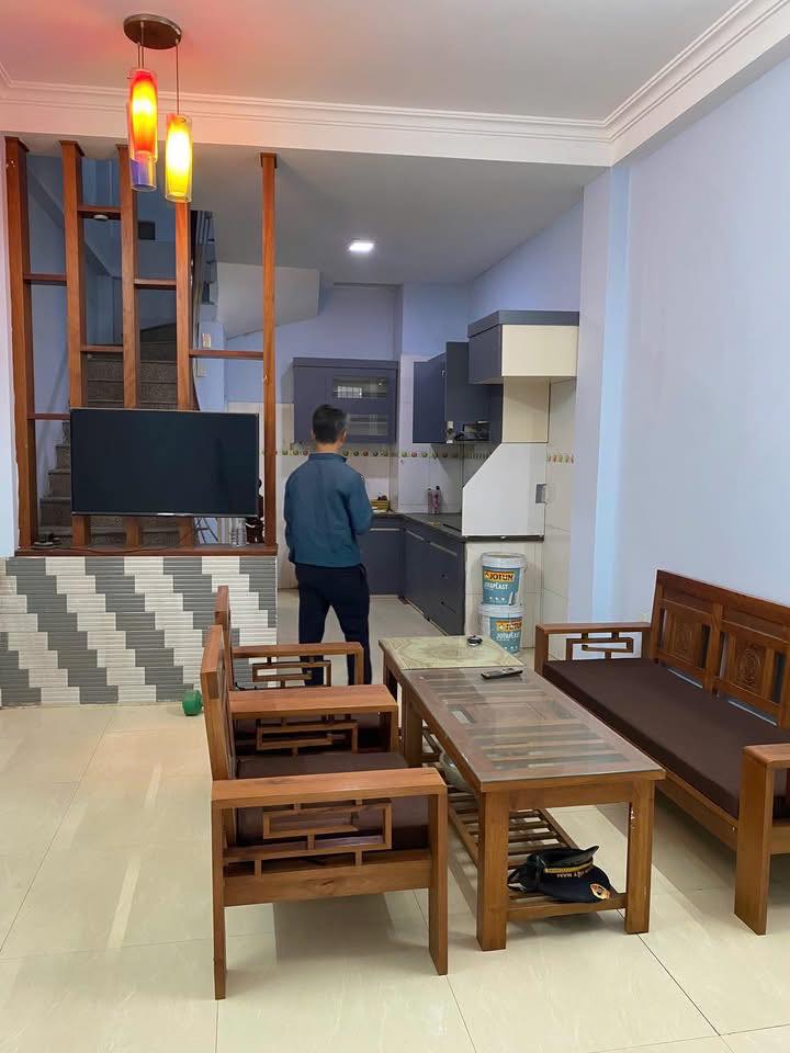 Nhà riêng Phường Ngọc Thụy, Quận Long Biên 38m² giá chỉ 5 tỷ - Cơ hội vàng cho gia đình bạn!