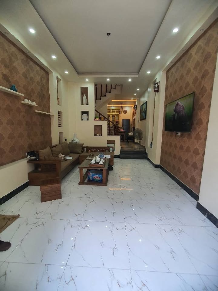 Nhà phố Bồ Đề Long Biên 45m² giá 10 tỷ - Ô tô vào tận nơi!