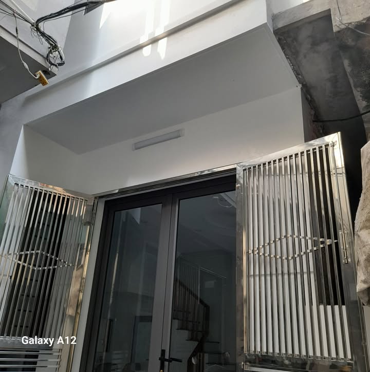 Nhà 3 tầng tại Kỳ Bá, Thái Bình 35m² chỉ 1.7 tỷ - Nhà mới, chính chủ!