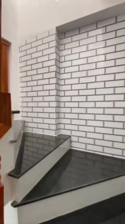 Nhà hẻm Bạch Đằng Quy Nhơn 51.7m² giá 2.45 tỷ - Sổ hồng đầy đủ, sân để xe thoáng mát!