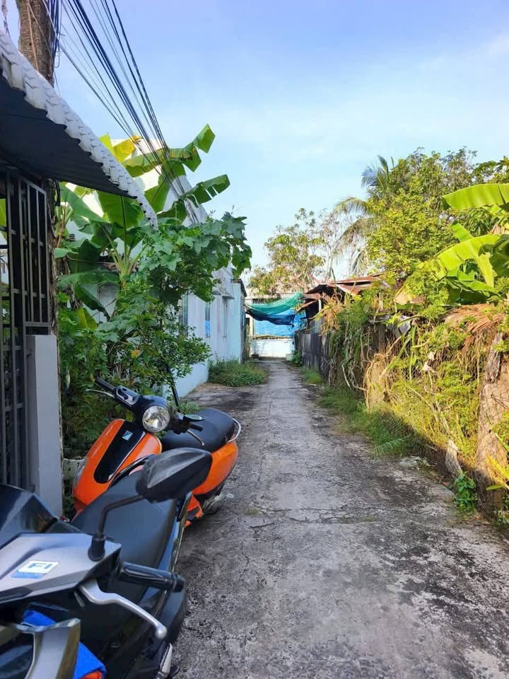 Nhà thổ cư 1 trệt 1 lầu tại An Thới, Cần Thơ, giá 1.799 tỷ - Cần bán gấp!