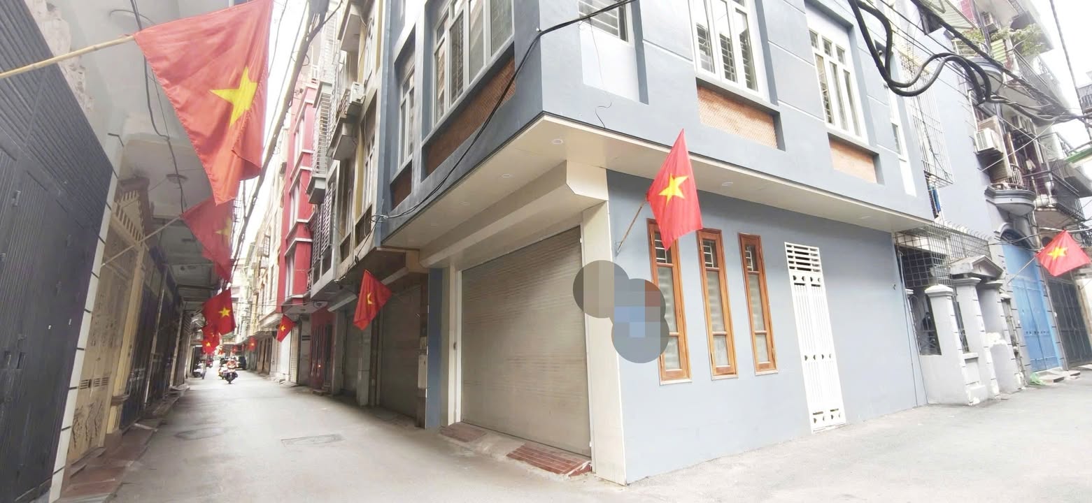 Nhà mặt phố Xuân Thủy, Cầu Giấy 50m² giá 23 tỷ - Lô góc, ô tô tránh