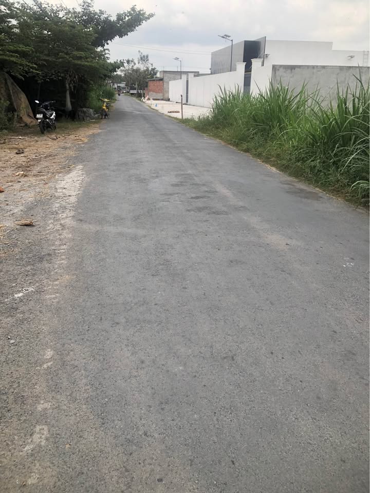 Đất thổ cư 300m² tại Lương Quới, Giồng Trôm, Bến Tre giá 14.97 tỷ - Cơ hội đầu tư tuyệt vời!