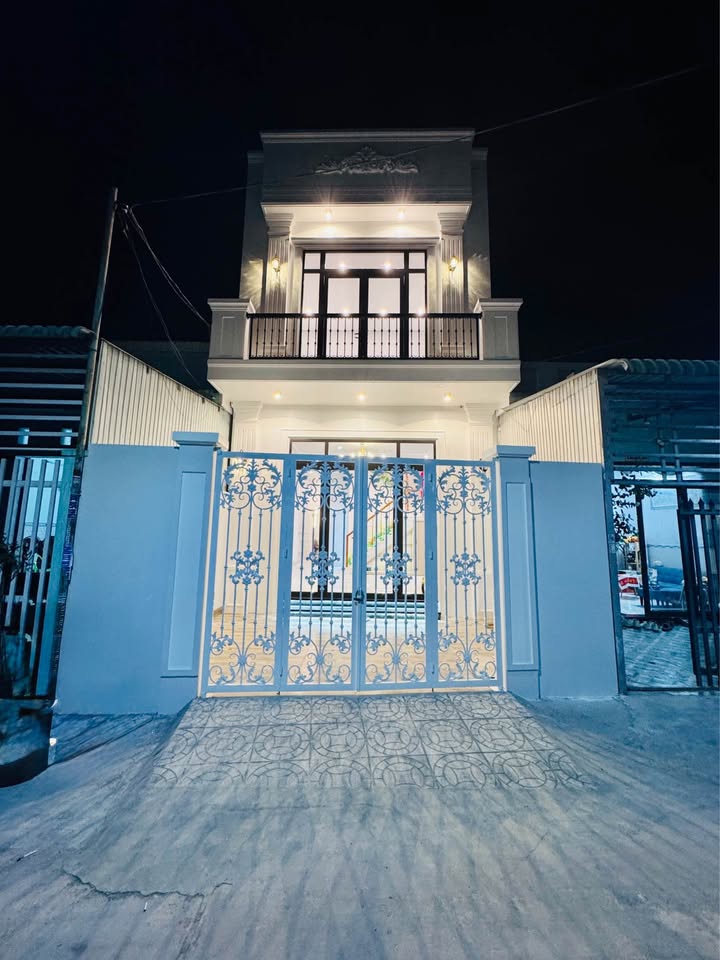 Nhà hẻm 97 Liên Hương, Châu Đốc 87m² giá 1.99 tỷ - Chính chủ bán gấp!