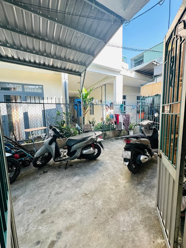 Nhà cấp 4 Hàn Mặc Tử, Quy Nhơn 52m² giá 1.799 tỷ - Hẻm rộng, thuận tiện đi lại!