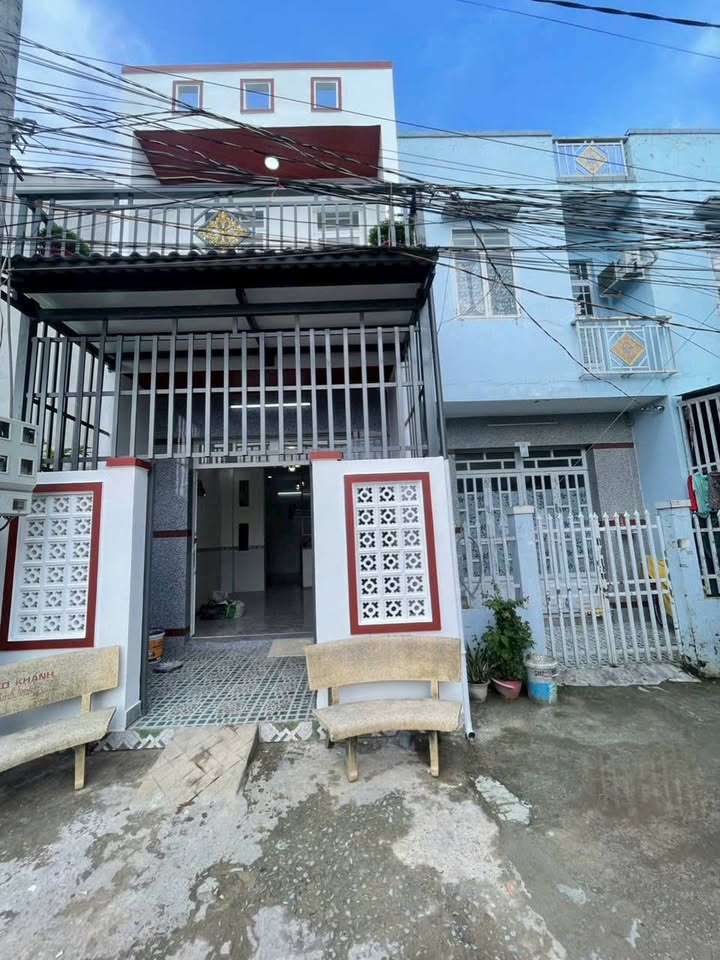 Nhà phố Tân Kim, Long An 42m² giá 1.7 tỷ - Sổ hồng riêng, thương lượng!