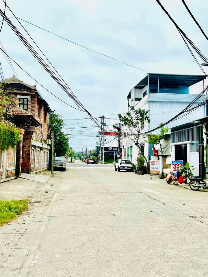 Đất mặt tiền Pha Song song trục Phạm Văn Đồng 165m² giá 4.125 tỷ - Đầu tư sinh lời!