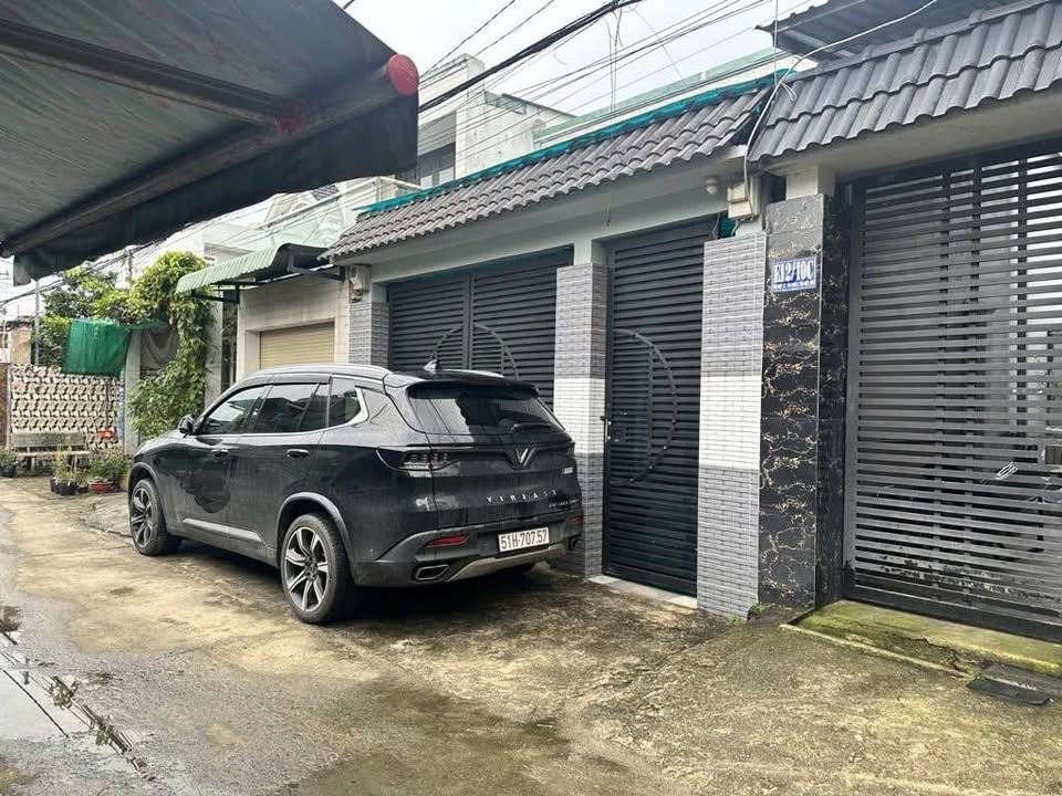 Nhà chính chủ Hóc Môn 130m² giá 4 tỷ - Sẵn sàng vào ở ngay!