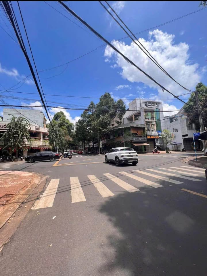 Bán FrontHouse Hoàng Diệu, TP. Buôn Hồ 60m² giá 14 tỷ - Đầu tư sinh lời ngay!