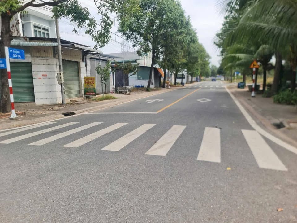 FrontHouse mặt tiền đường 84 Thủ Dầu Một 139m² giá 2.9 tỷ - Đầu tư sinh lời ngay!