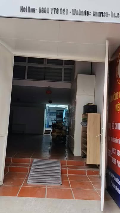 Văn phòng cho thuê tại 143 Phạm Văn Đồng, 32m² giá 4 triệu - Giao thông thuận tiện!