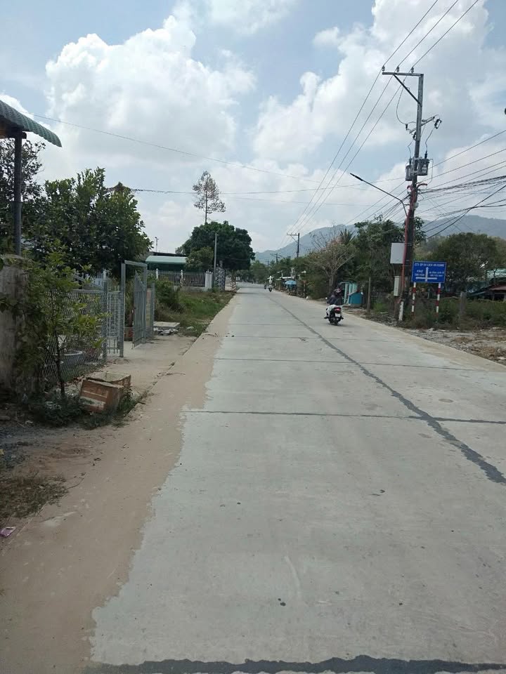 Đất nền rộng lớn Huyện Tri Tôn, An Giang 3.035m² - Cơ hội đầu tư hấp dẫn!