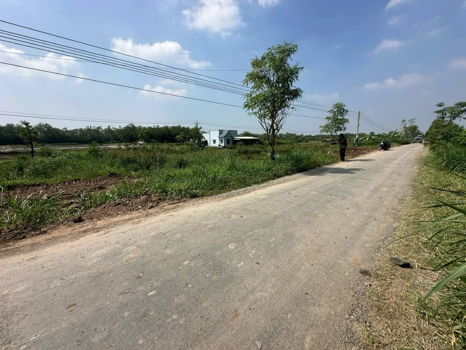 Đất nền dự án Phước Trung, Gò Công Đông, 162m² giá chỉ từ 3xx triệu - Cơ hội đầu tư tuyệt vời!