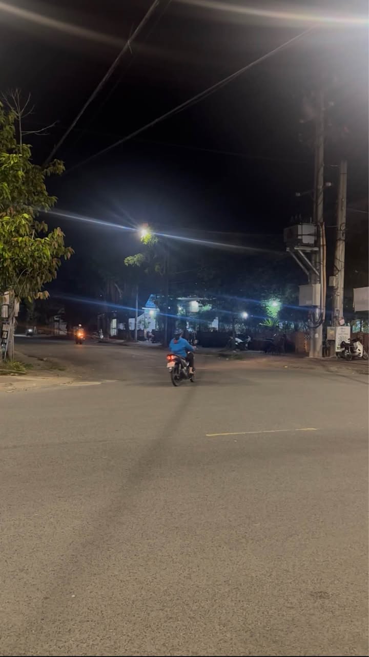 Đất nền đường Nguyễn Thị Minh Khai, Phường Vị Tân, 240m² giá 2.3 tỷ - Vị trí đắc địa khu đông dân cư!