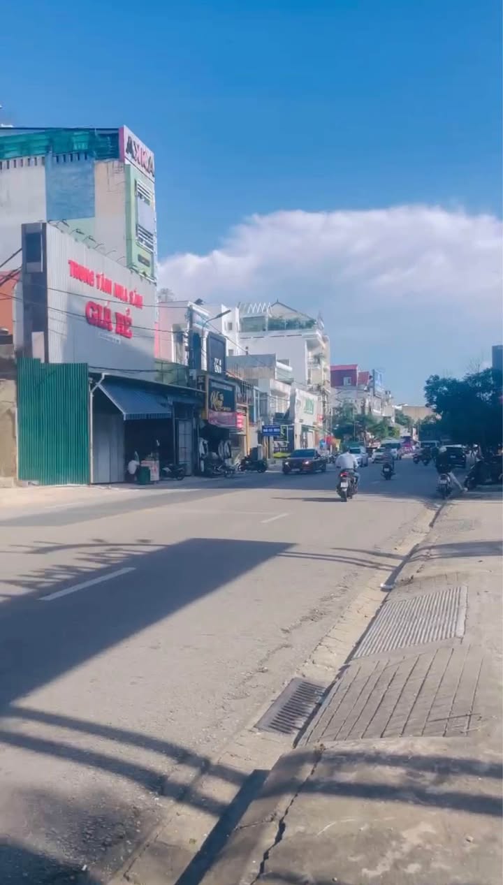 Nhà 5 Tầng Mặt Tiền Đường Bà Triệu - 60m² Giá 12 tỷ - Đầu Tư Sinh Lời