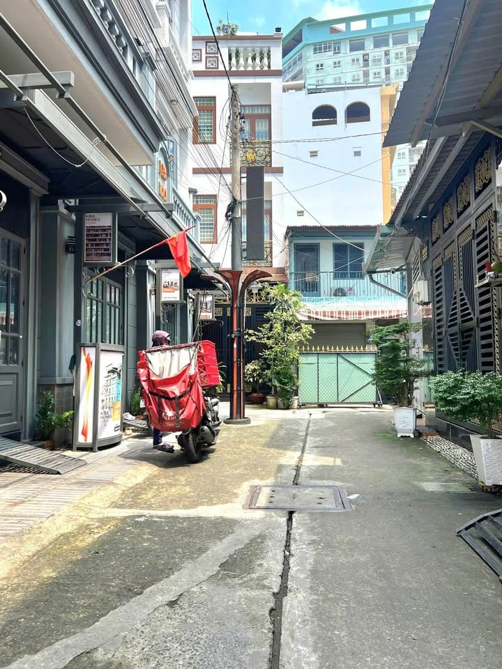 Nhà riêng Trần Thị Báo, Tân Phú, 76m², giá 6.1 tỷ - Đầu tư sinh lời!