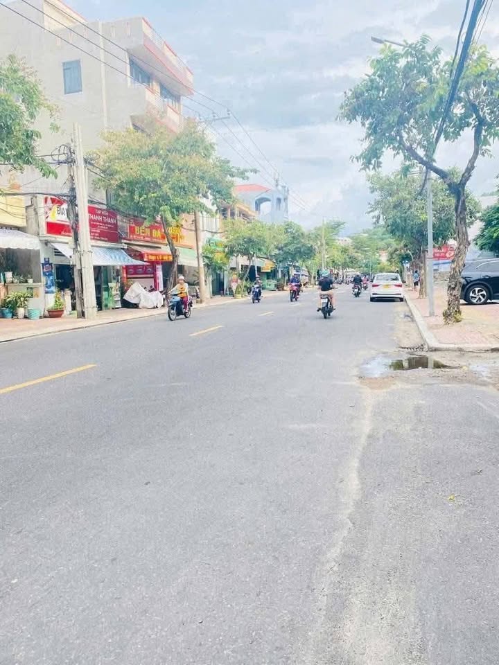 Đất mặt tiền Trần Phú, Quận 5, 108m² giá 9.8 tỷ - Vị trí kinh doanh đắc địa!