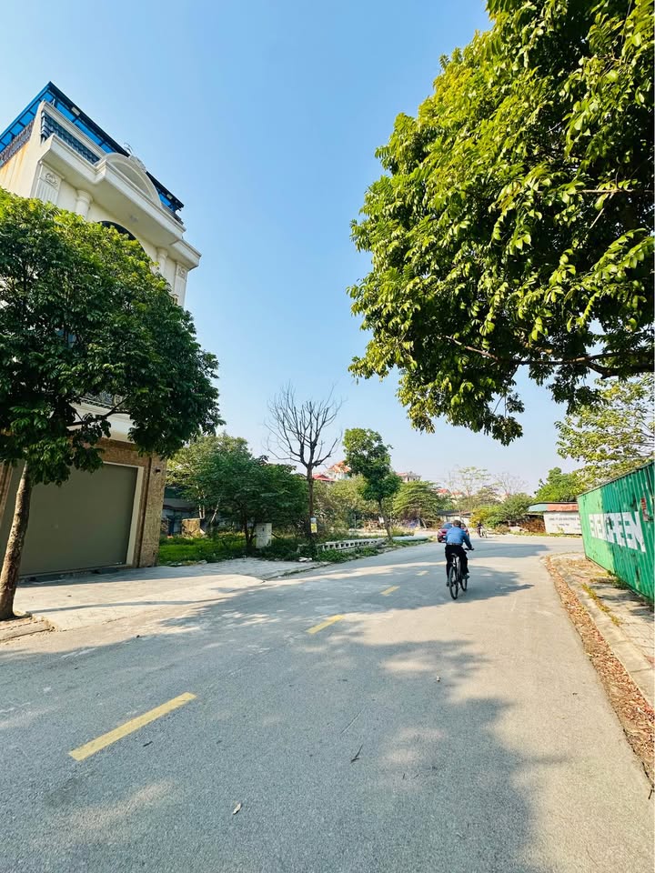 Đất nền Vườn Sen Bắc Ninh 100m² giá 5 tỷ - Cơ hội đầu tư tuyệt vời!