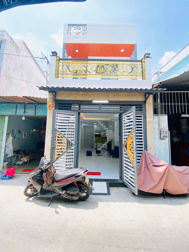 Nhà đẹp hẻm xe hơi đường Lê Văn Quới 41m² giá 4.65 tỷ - Sẵn sàng vào ở!