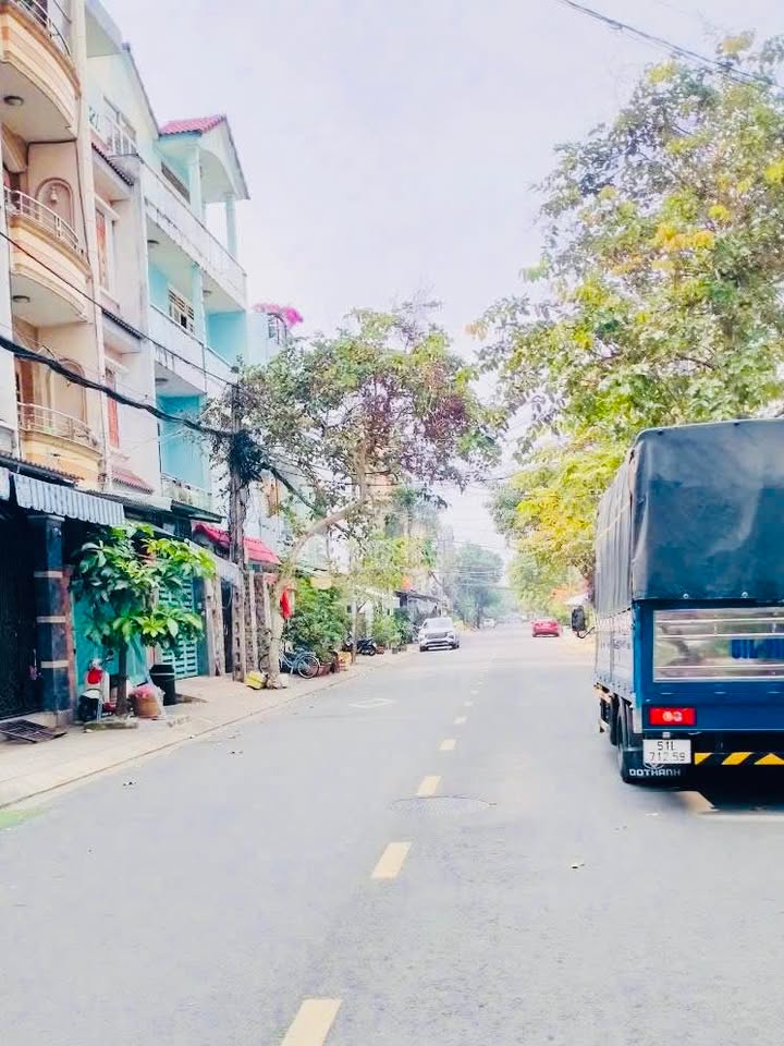 Nhà mặt tiền Lê Lư, Phú Thọ Hòa 110m² giá 10.5 tỷ - Khu dân trí cao!