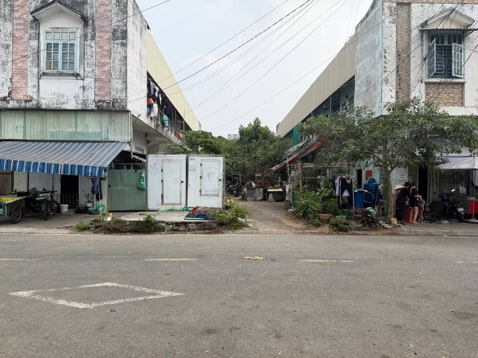 Đất nền KDC Việt Sin, Thuận An 300m² giá 10 tỷ - Cơ hội đầu tư hiếm có!