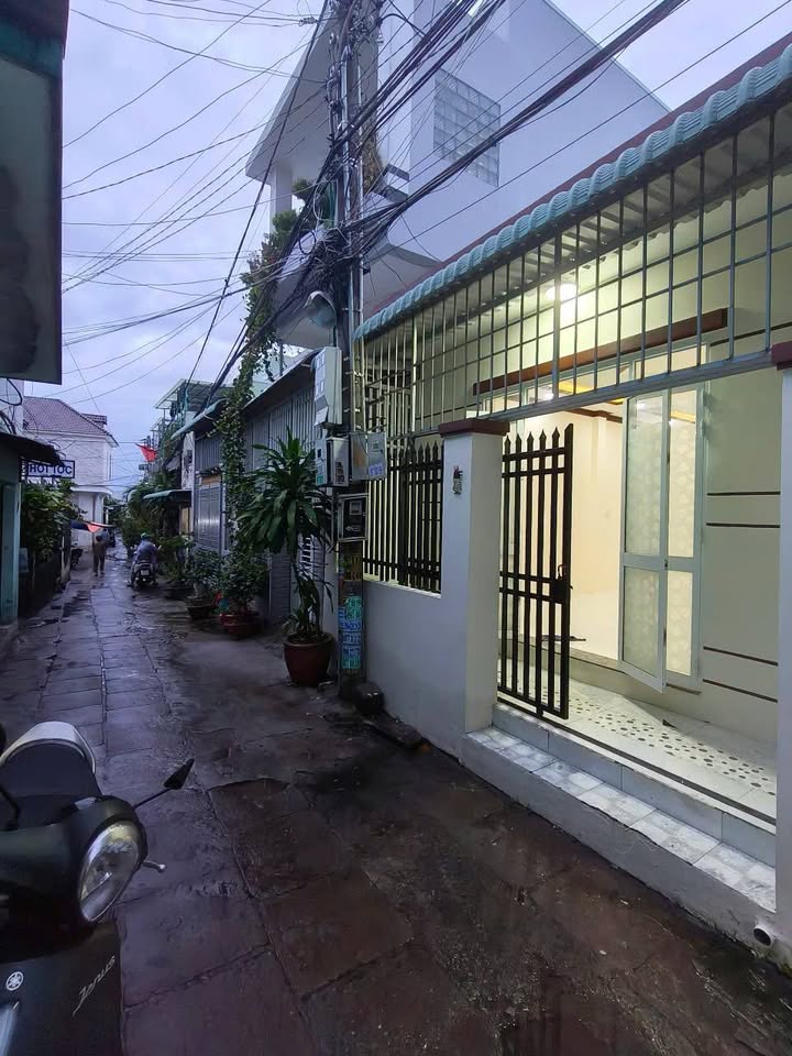 Nhà cấp 4 hẻm 33 Trần Phú, Phan Thiết 66m² giá 1.6 tỷ - Vị trí trung tâm thuận tiện!