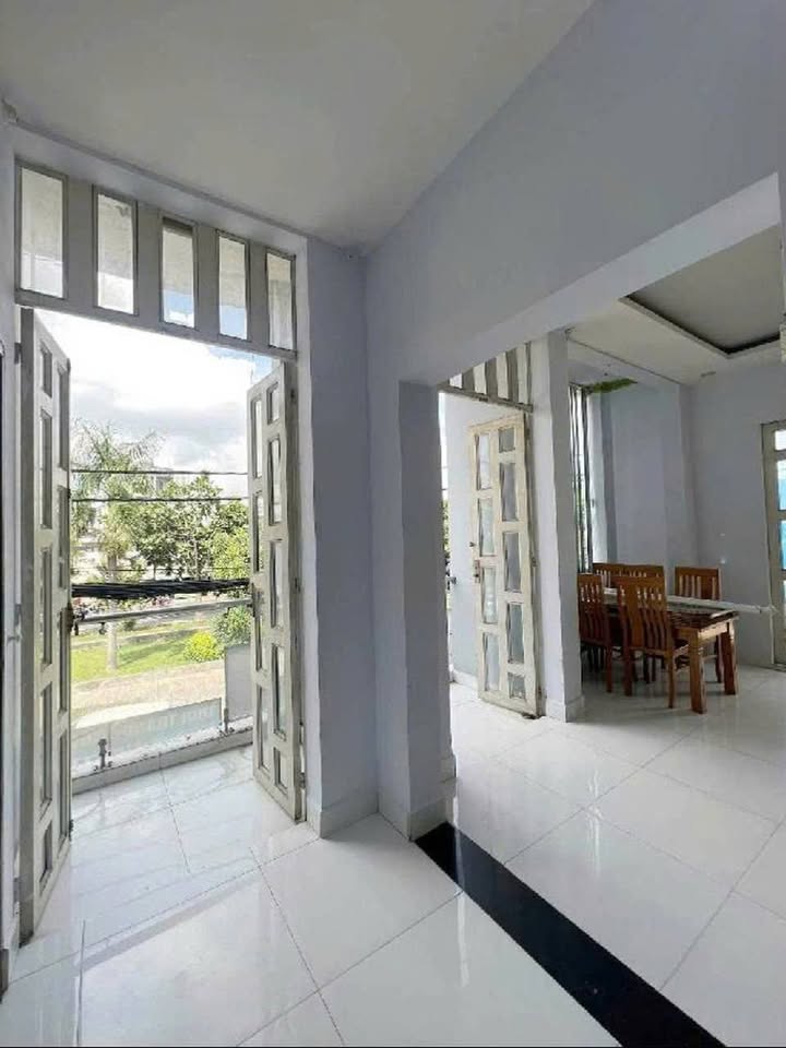 Nhà mặt tiền Lưu Chí Hiếu Tân Phú 44m² giá 7 tỷ - Chính chủ bán gấp!