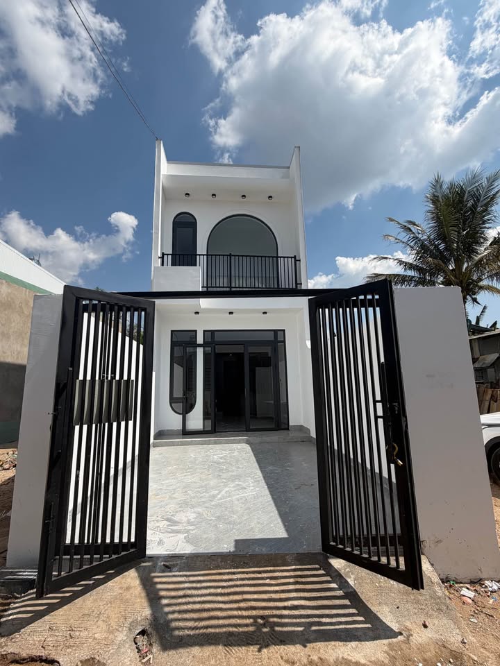 Nhà hẻm 121 Lê Đại Hành, Pleiku 76m² giá 1.59 tỷ - Vào ở ngay!